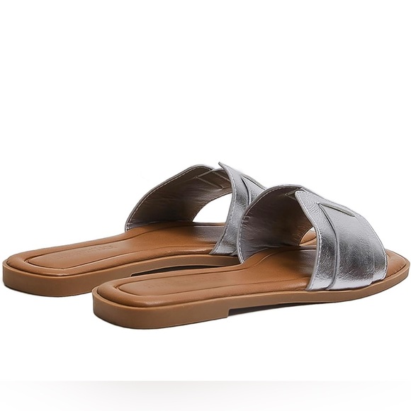 Stratuxx Kaze Womens Flat Sandals Flat Slide Silver Metallic Sandals - Picture 4 of 8